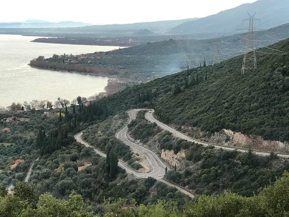 Δρόμος Θέρμο – Δογρή: Άλλες προοπτικές με νέα χάραξη