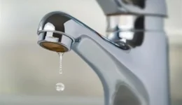 ektakti-diakopi-nerou-se-perioches