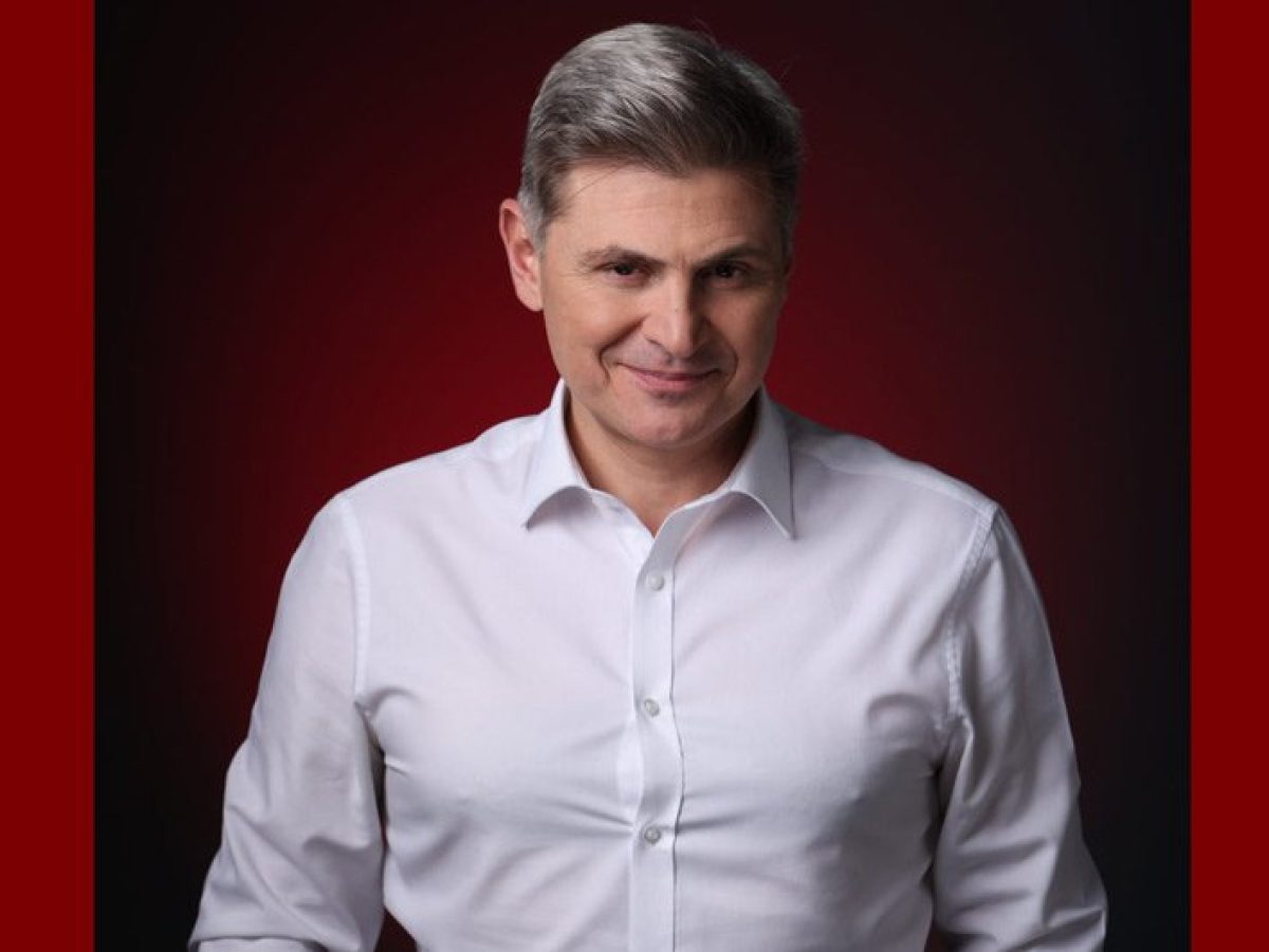 Εκτιμώ τον Φαραντούρη, αλλά ενεργοί πολιτικοί δεν μπορούν να ενταχθούν στο νέο κόμμα, λέει η Καρυστιανού