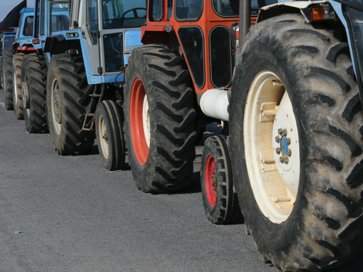 Εκτροπή κυκλοφορίας οχημάτων στην περιοχή του κόμβου της Αρχαίας Νεμέας λόγω μπλόκου αγροτών