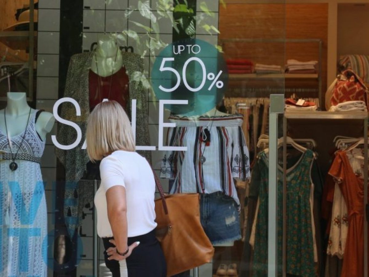 Εμπορικός Σύλλογος ΚΡΑΝΗ: Ξεκινούν οι χειμερινές εκπτώσεις 2026 τη Δευτέρα 12/01 – Πόσο θα διαρκέσουν