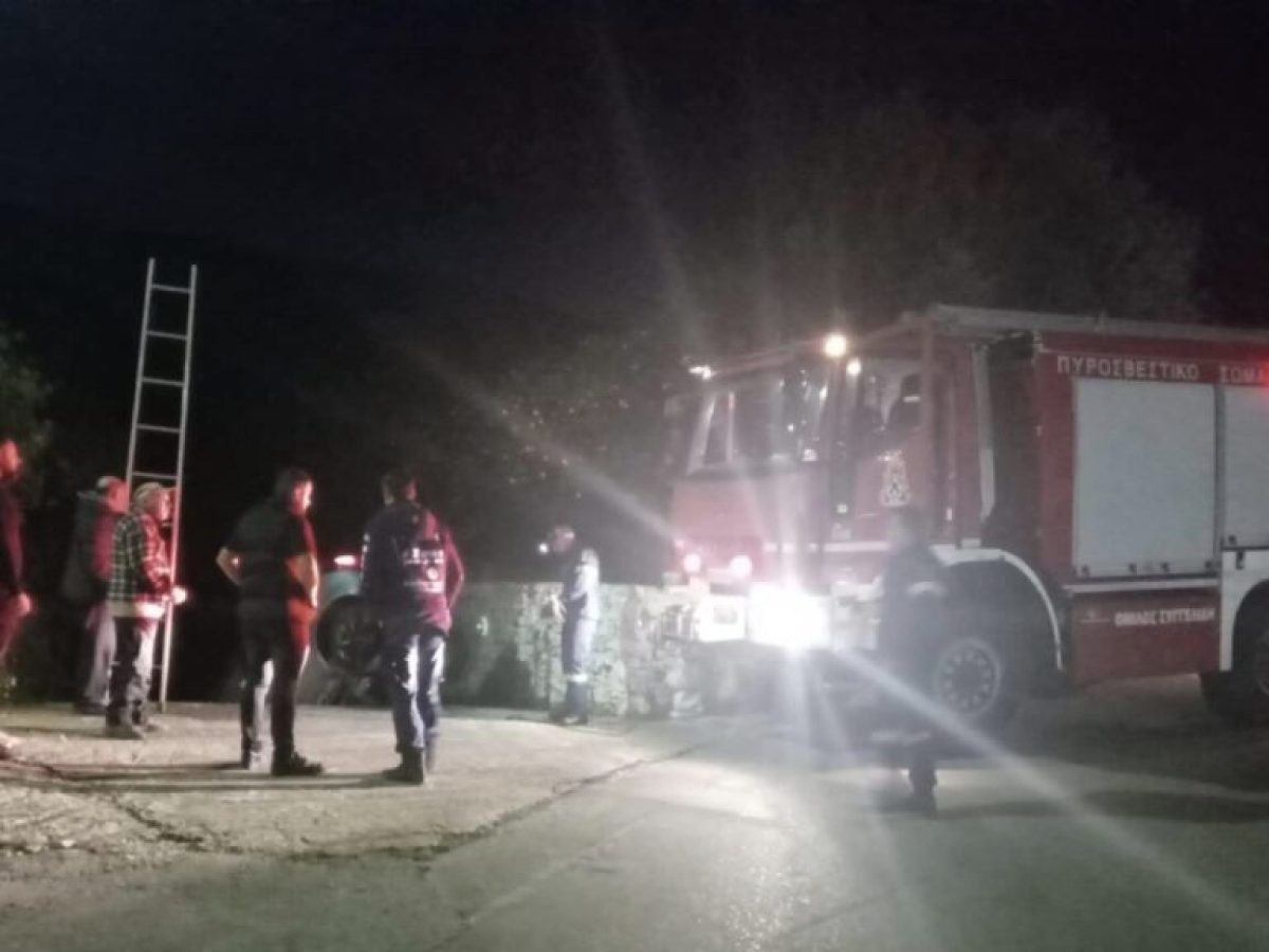 Ένα απίστευτο τροχαίο ατύχημα σημειώθηκε πριν από λίγη ώρα στα Πουλάτα