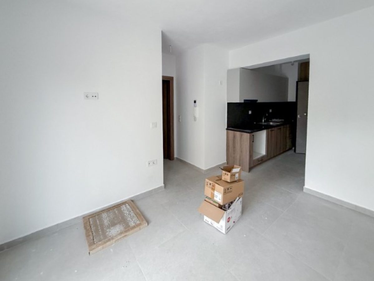 Ενοικιάζεται νεόδμητο διαμέρισμα 45 τ.μ. στα Τρίκαλα