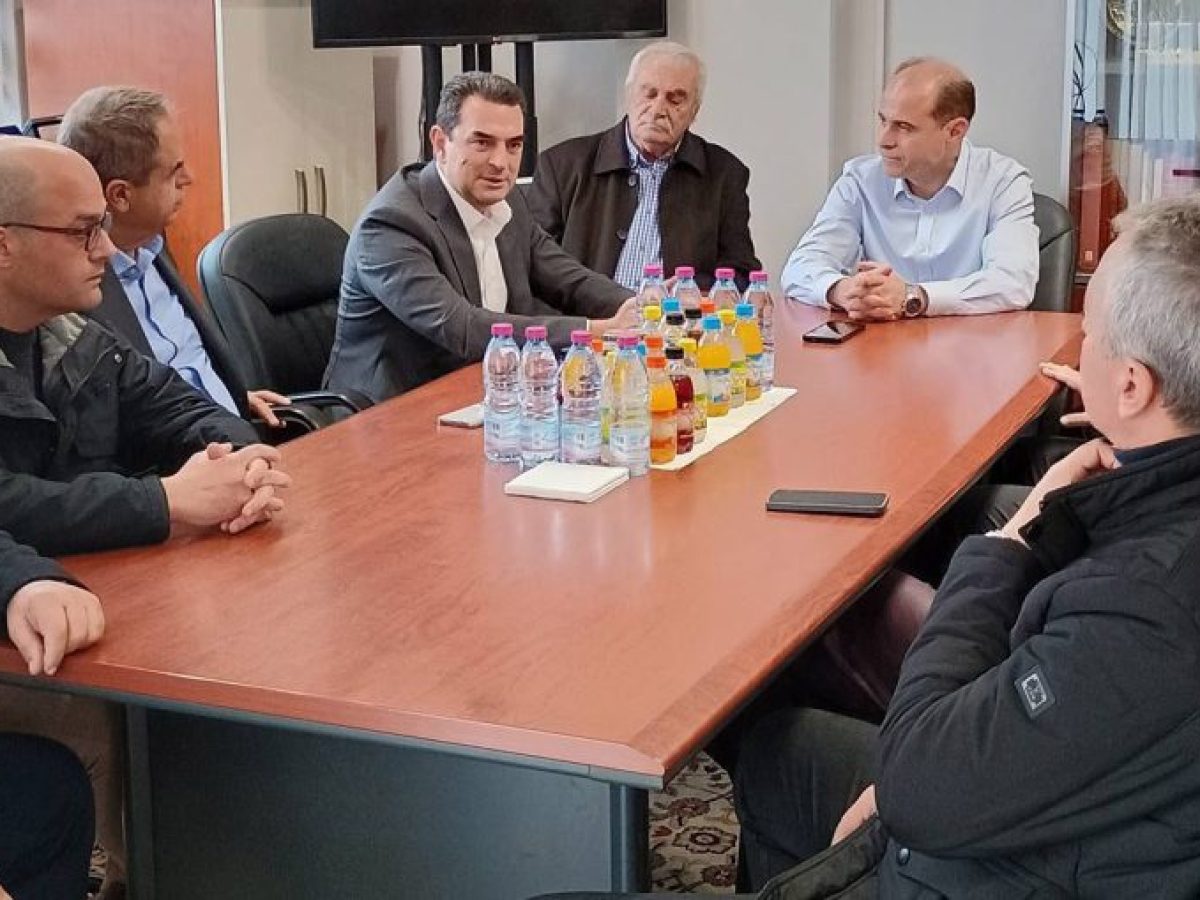 Επίσκεψη Κωνσταντίνου Σκρέκα στο Δημαρχείο Άρτας