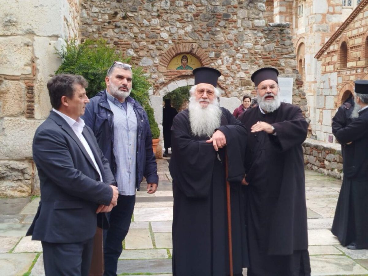 Επίσκεψη στρατιωτικών ιερέων του ΝΑΤΟ στην Ι.Μ. του Οσίου Λουκά