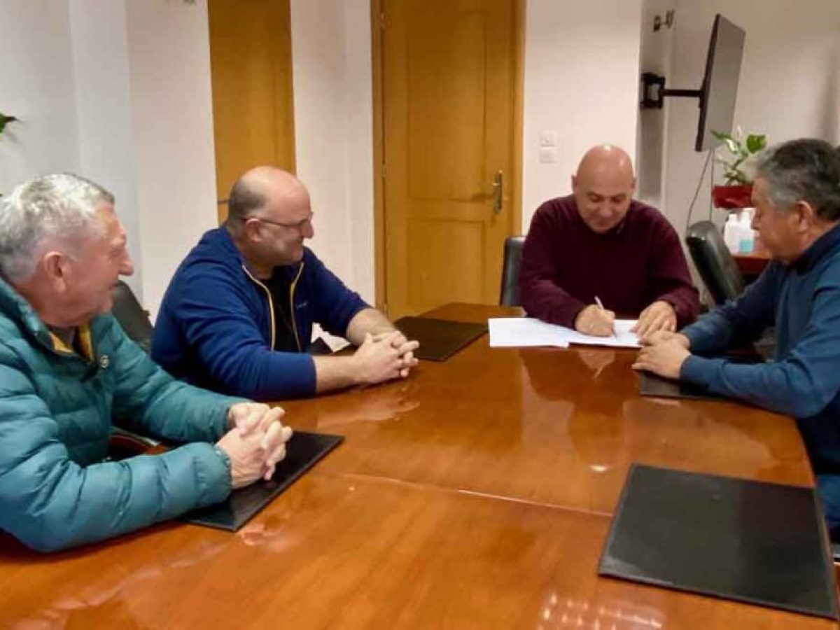 Έργα οδοποιίας και αναπλάσεων στις Κοινότητες της Ναυπάκτου