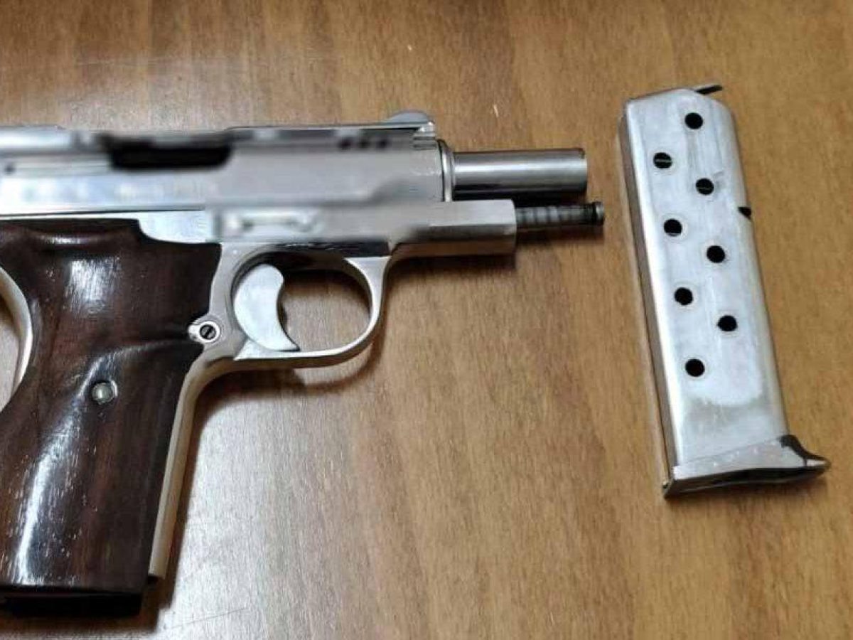 ΕΡΤ Ζακύνθου: Ελεύθερος με περιοριστικούς όρους ο πατέρας του 14χρονου που εμφανίστηκε στο σχολείο με πιστόλι στη Ζάκυνθο