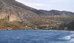 exeretika-spania-katagrafi-megapteris-falenas