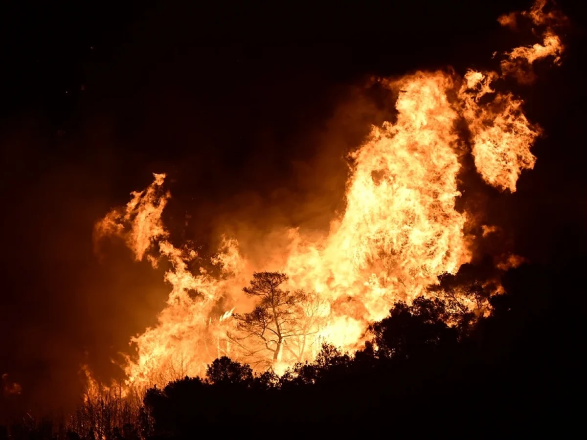 Φωτιά σε εξέλιξη στον ΧΥΤΑ Σύμης !