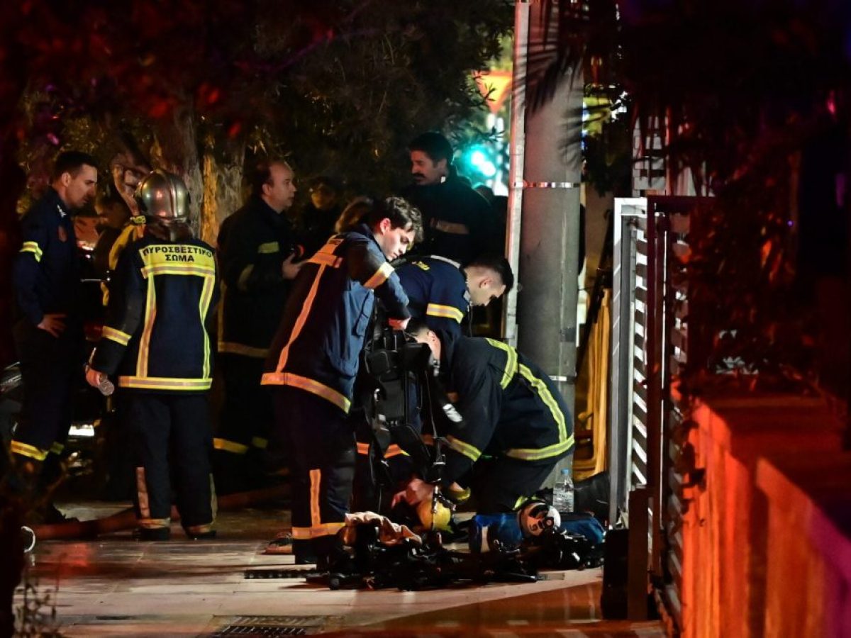Φωτιά σε κτίριο στην Λιοσίων