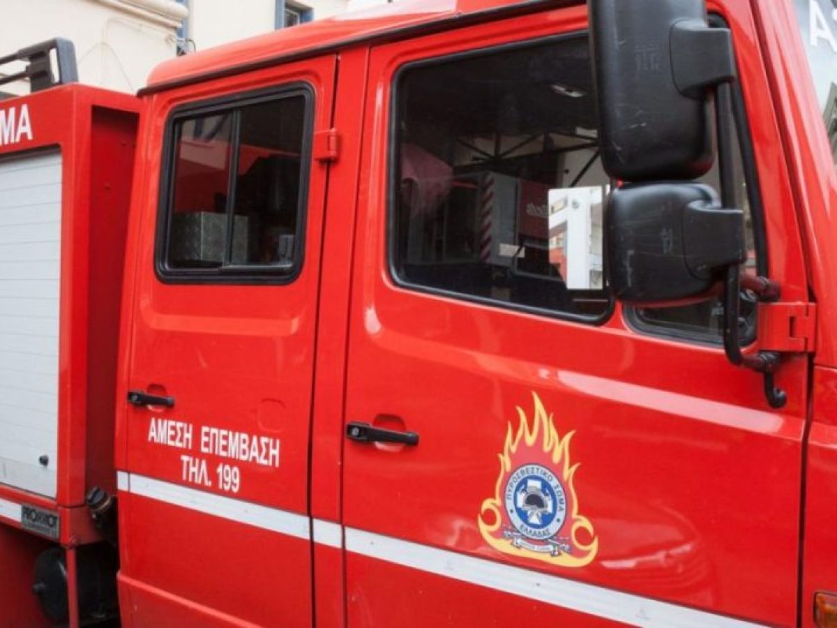 Φωτιά σε μονοκατοικία στο Μενίδι Αμφιλοχίας