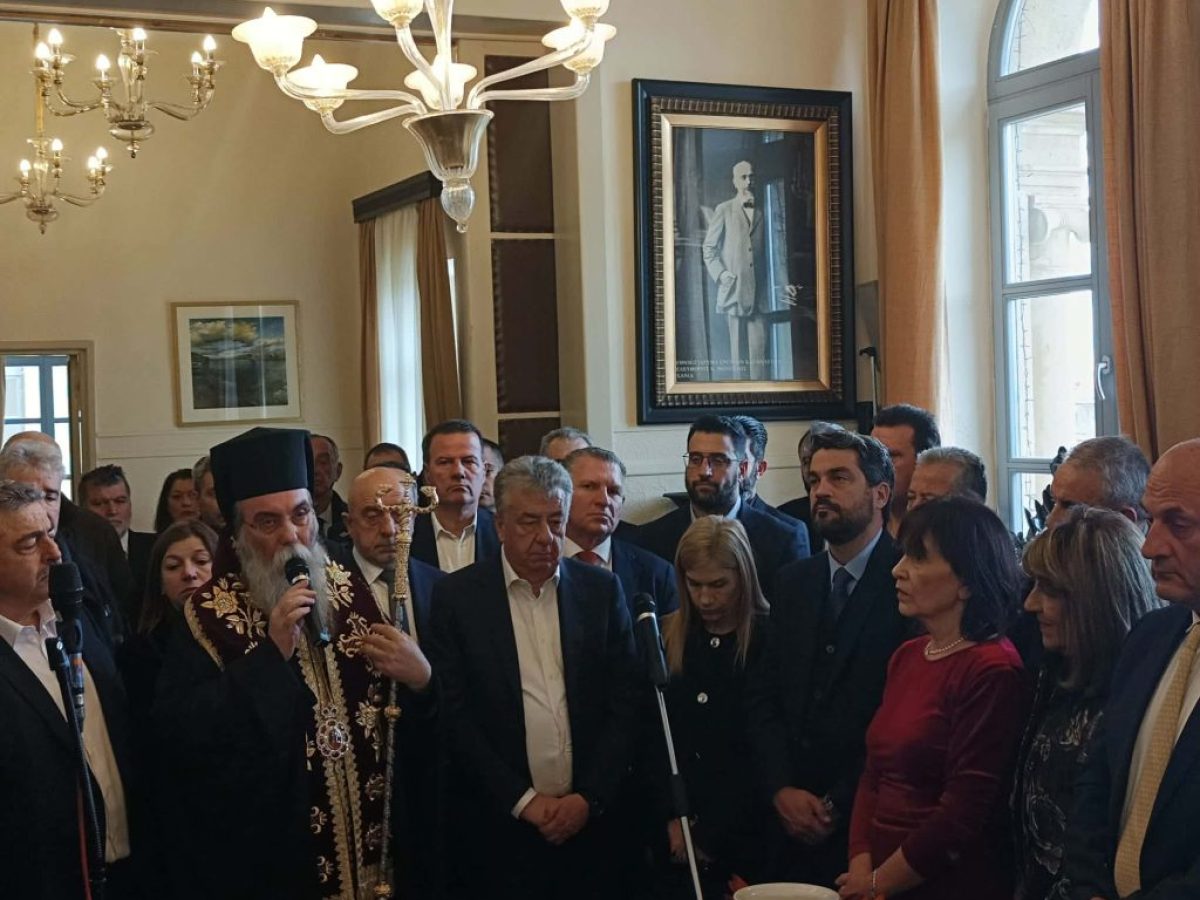 ΦΩΤΟ κ’ ΒΙΝΤΕΟ | Πρωτοχρονιά του 2026 σε Μητρόπολη και Αντιπεριφέρεια Χανίων