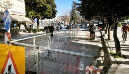 gia-pezous-ke-podilates-to