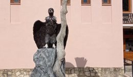 glipto-mavrogipa-sto-kentro-enimerosis-dadias