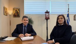 gr.-&Alpha;lexopoulos-kanena-pedi-den