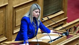 grigorakou-i-lakonia-se-anamoni