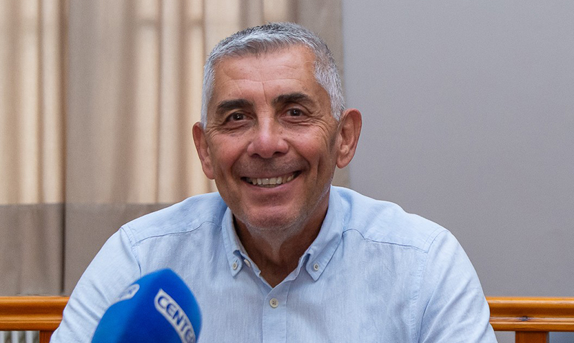 i-&Alpha;steroupoli-kerdise-mikrous-ke-1