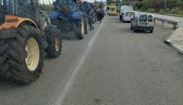 i-agrotes-tis-prevezas-eklisan-2