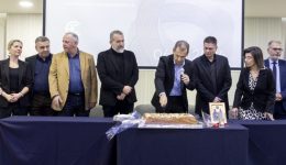 i-esiem-th-ekopse-tin-protochroniatiki