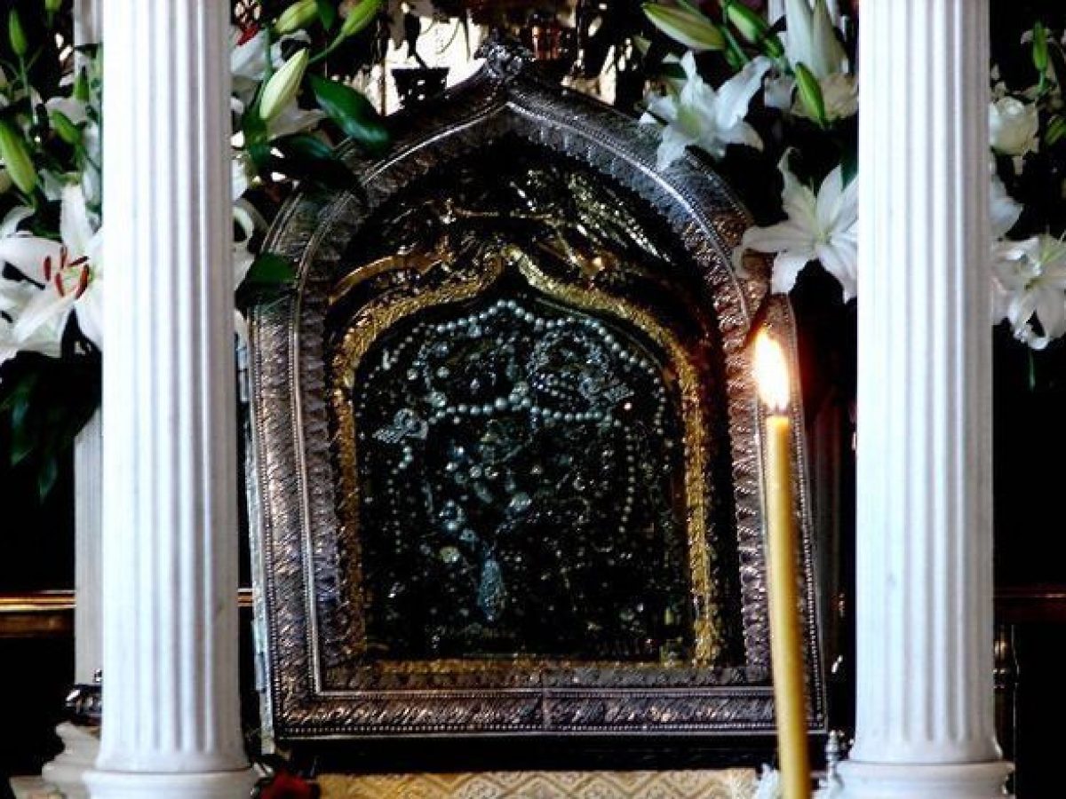 Η Εύρεση της Ιεράς Εικόνας της Παναγίας στην Τήνο