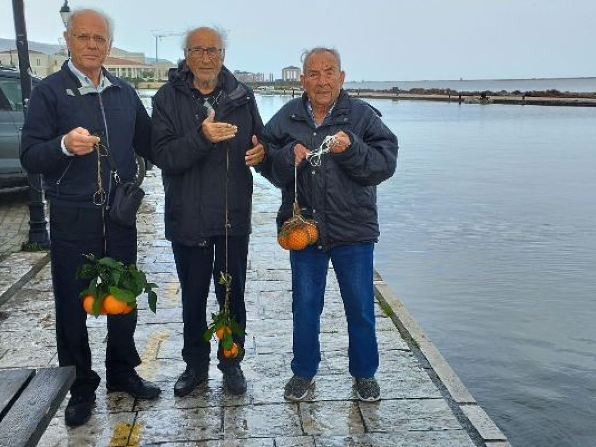 Η γνωστή παρέα τήρησε και φέτος το έθιμο