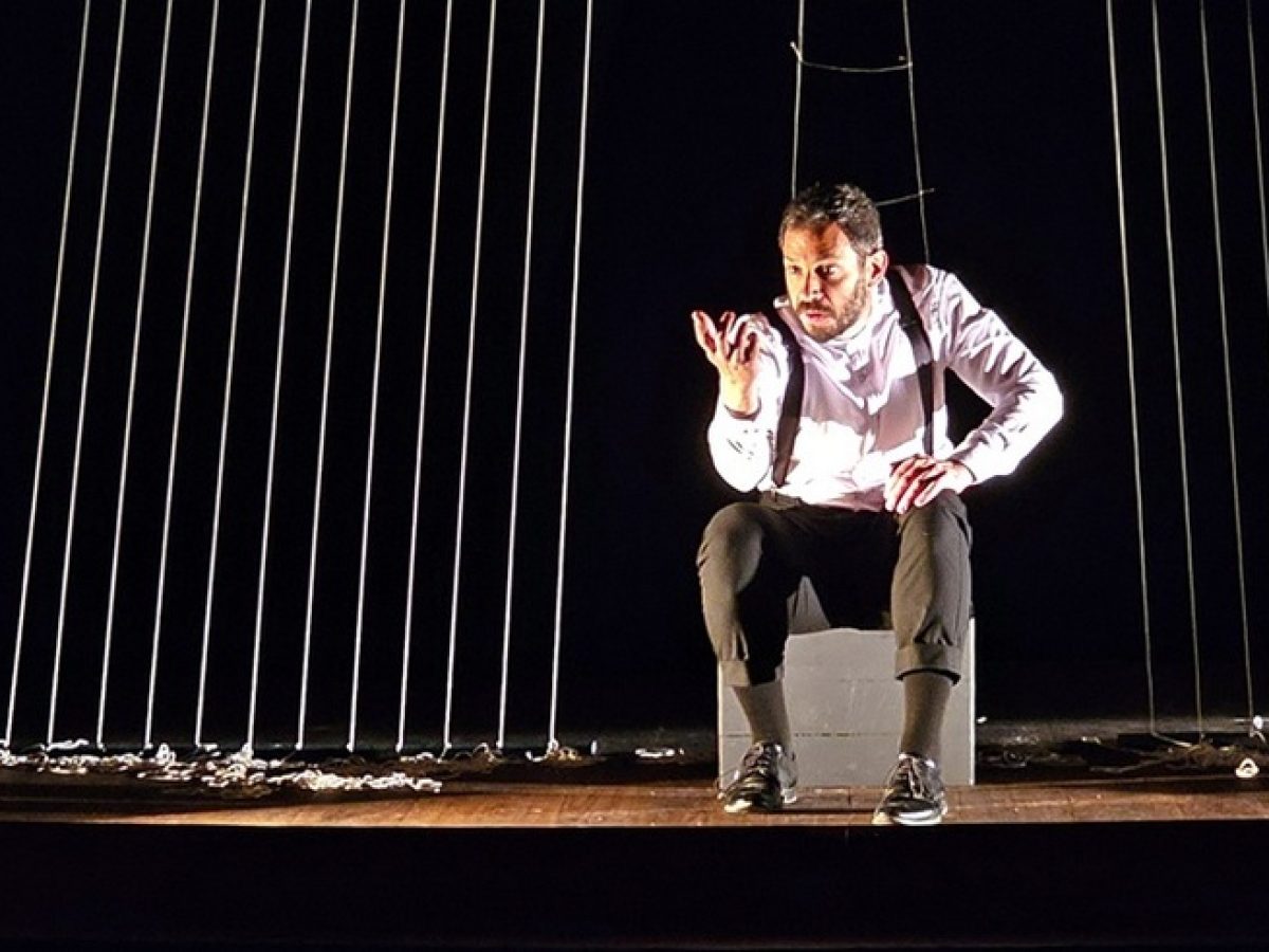 Η ιστορική παράσταση «Το μόνον της ζωής του ταξείδιον», στη σκηνή του Μεγάρου Μουσικής Κομοτηνής