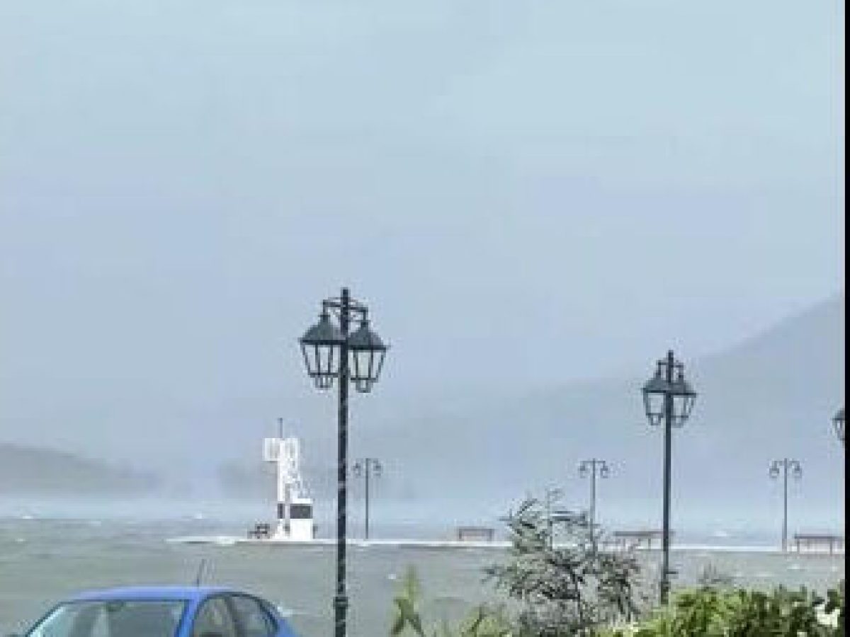 Η κακοκαιρία με τις έντονες βροχοπτώσεις πλήττει την Βόνιτσα