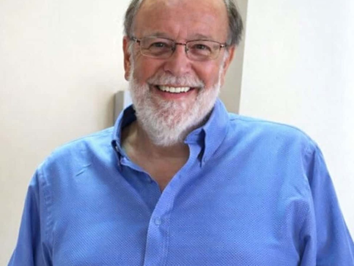 Η Κάλυμνος αποχαιρετά τον Μαθιό Διαγιάση- Στις 6.00 το απόγευμα η σορός του θα βρίσκεται στο Μητροπολιτικό Ναό Σωτήρος Χριστού στην Πόθια για το τελευταίο αντίο.