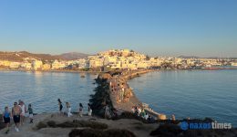 i-naxos-kata-tou-tourismou