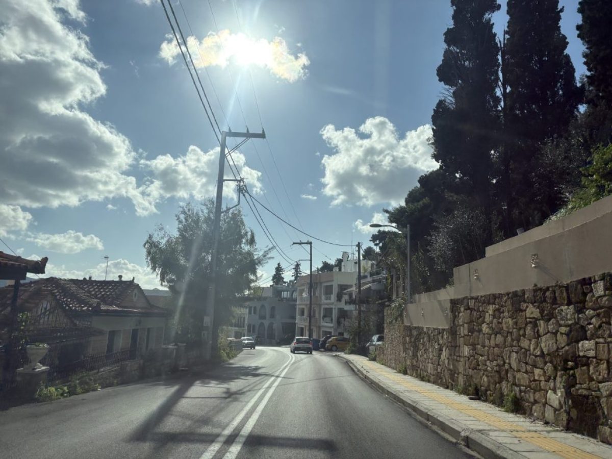 Η οδός Φιλικών έγινε ξανά ένας λειτουργικός δρόμος