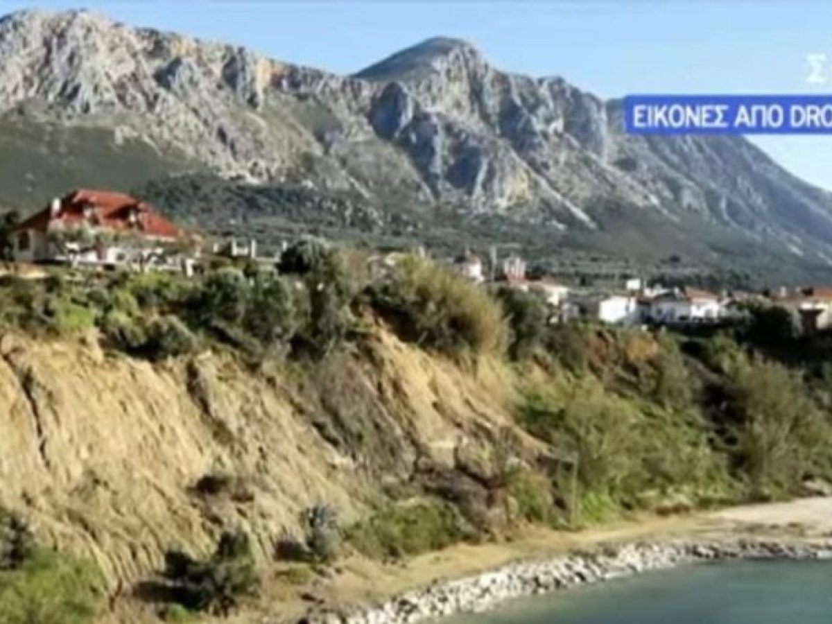Η Πάλαιρος εκπέμπει SOS: Στον «αέρα» κατοικίες λόγω σφοδρής κατολίσθησης