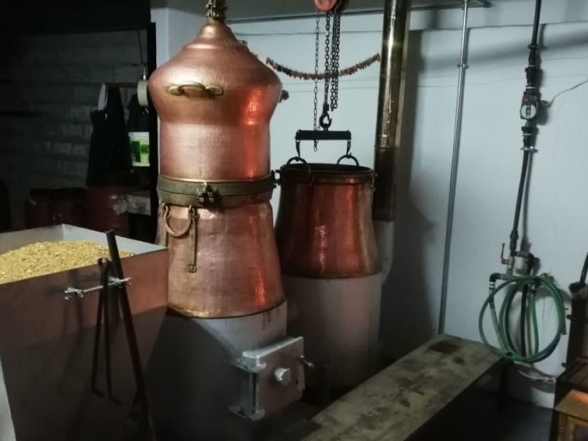 Η Περιφέρεια Θεσσαλίας παρουσιάζει τα αποστάγματά της