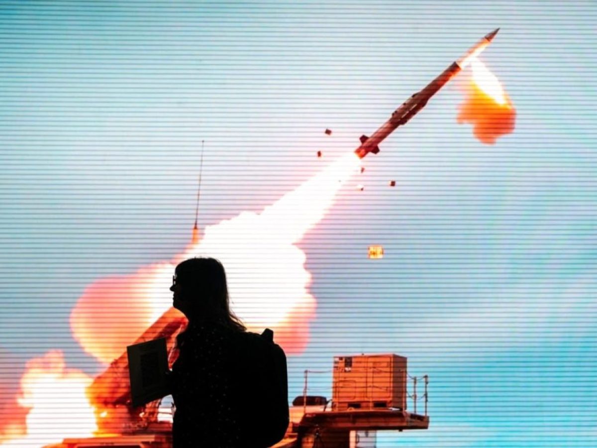 Οι συμμαχίες αλλάζουν αλλά η Ευρώπη παραμένει επικίνδυνα εξαρτημένη από τα αμερικανικά όπλα