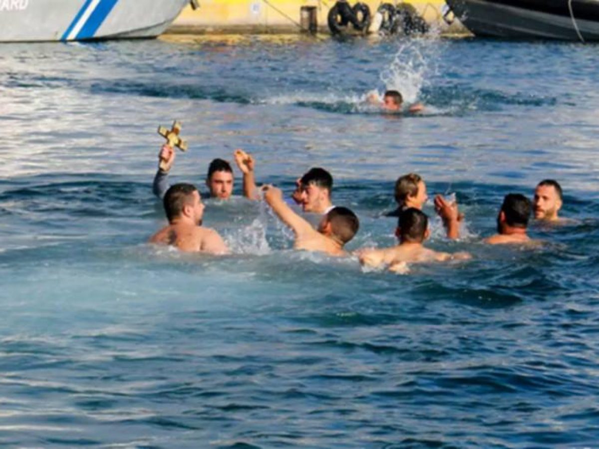 Οι τιμές για τους δημοφιλείς προορισμούς τα Θεοφάνεια (βίντεο)