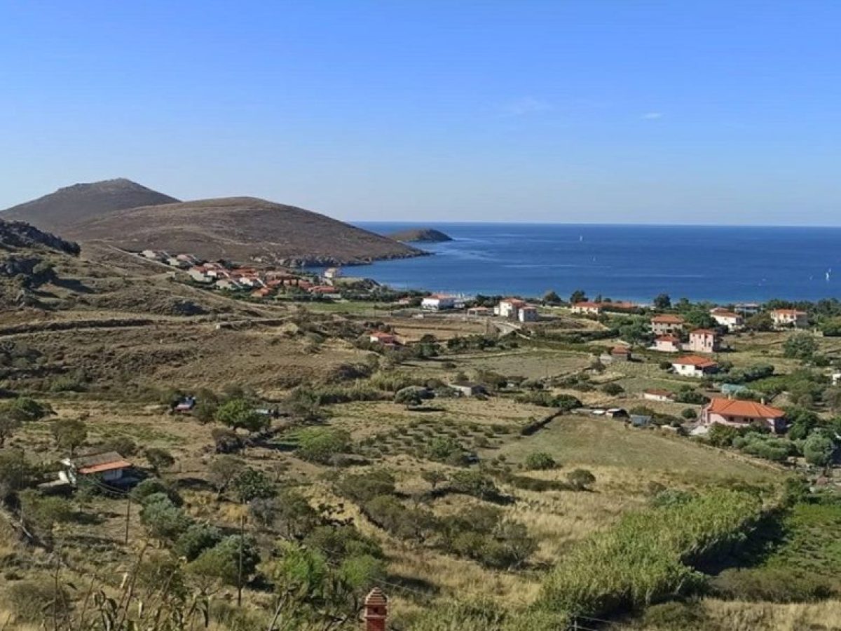 Οικοδομή στη Λήμνο: Νέες κατασκευές, αυξημένη ζήτηση και τιμές που δοκιμάζουν τις αντοχές της αγοράς