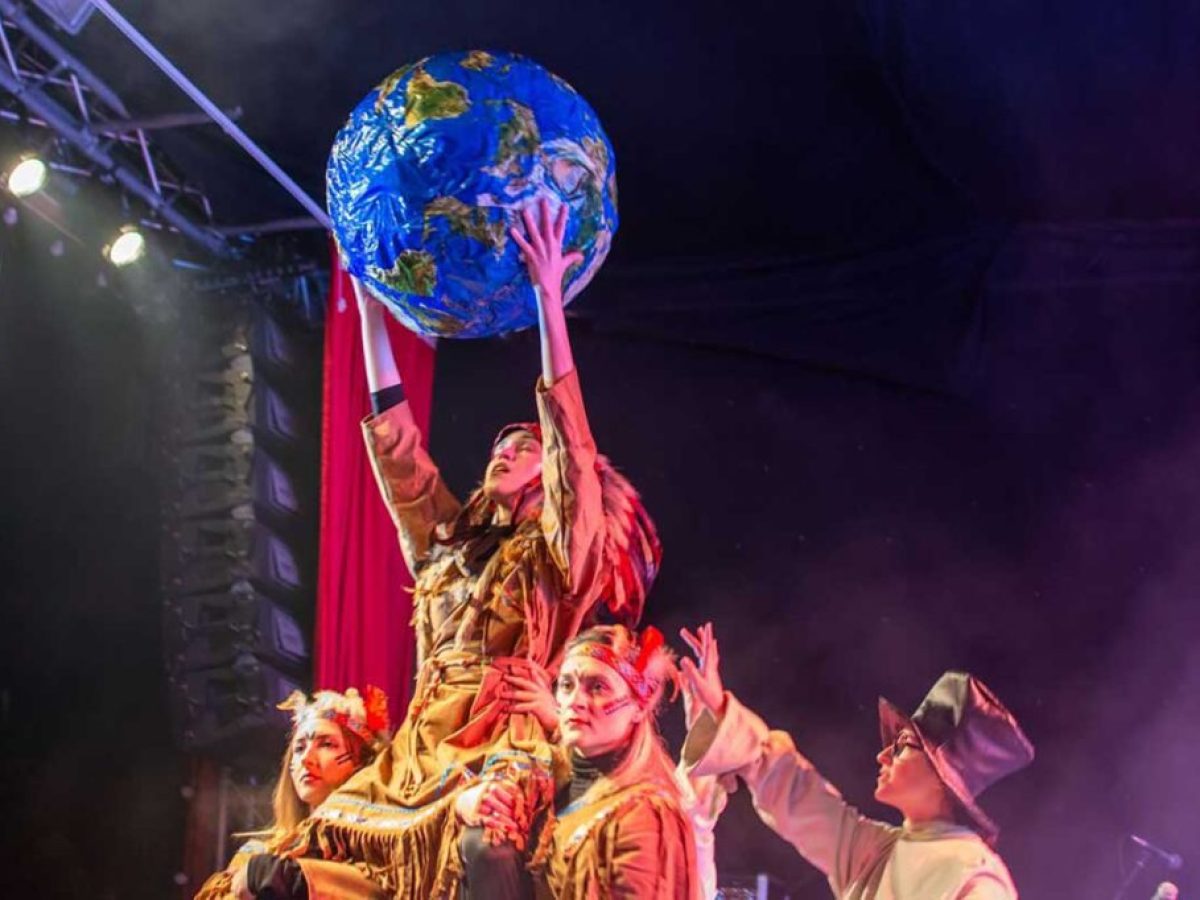 Εικόνες από την εντυπωσιακή τελετή λήξης του 14ου Μύλου των Ξωτικών