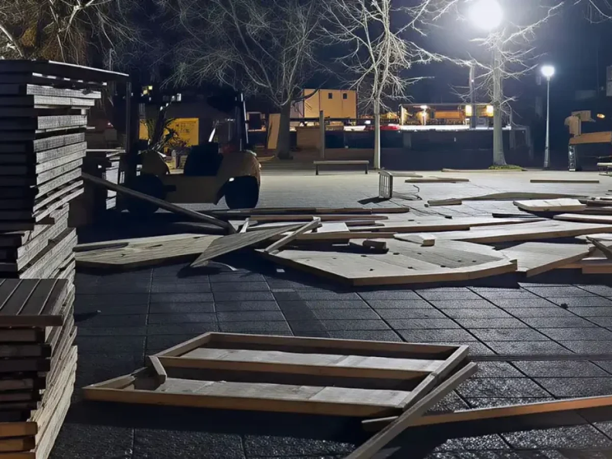 &Iota;&omega;ά&nu;&nu;&iota;&nu;&alpha; &ndash; &Pi;&rho;&omicron;&lambda;&eta;&pi;&tau;&iota;&kappa;ό &alpha;&pi;&alpha;&gamma;&omicron;&rho;&epsilon;&upsilon;&tau;&iota;&kappa;ό &sigma;&tau;&eta;&nu; &pi;&alpha;&rho;&alpha;&lambda;ί&mu;&nu;&iota;&alpha; &omicron;&delta;ό &lambda;ό&gamma;&omega; &theta;&upsilon;&epsilon;&lambda;&lambda;&omega;&delta;ώ&nu; &alpha;&nu;έ&mu;&omega;&nu;