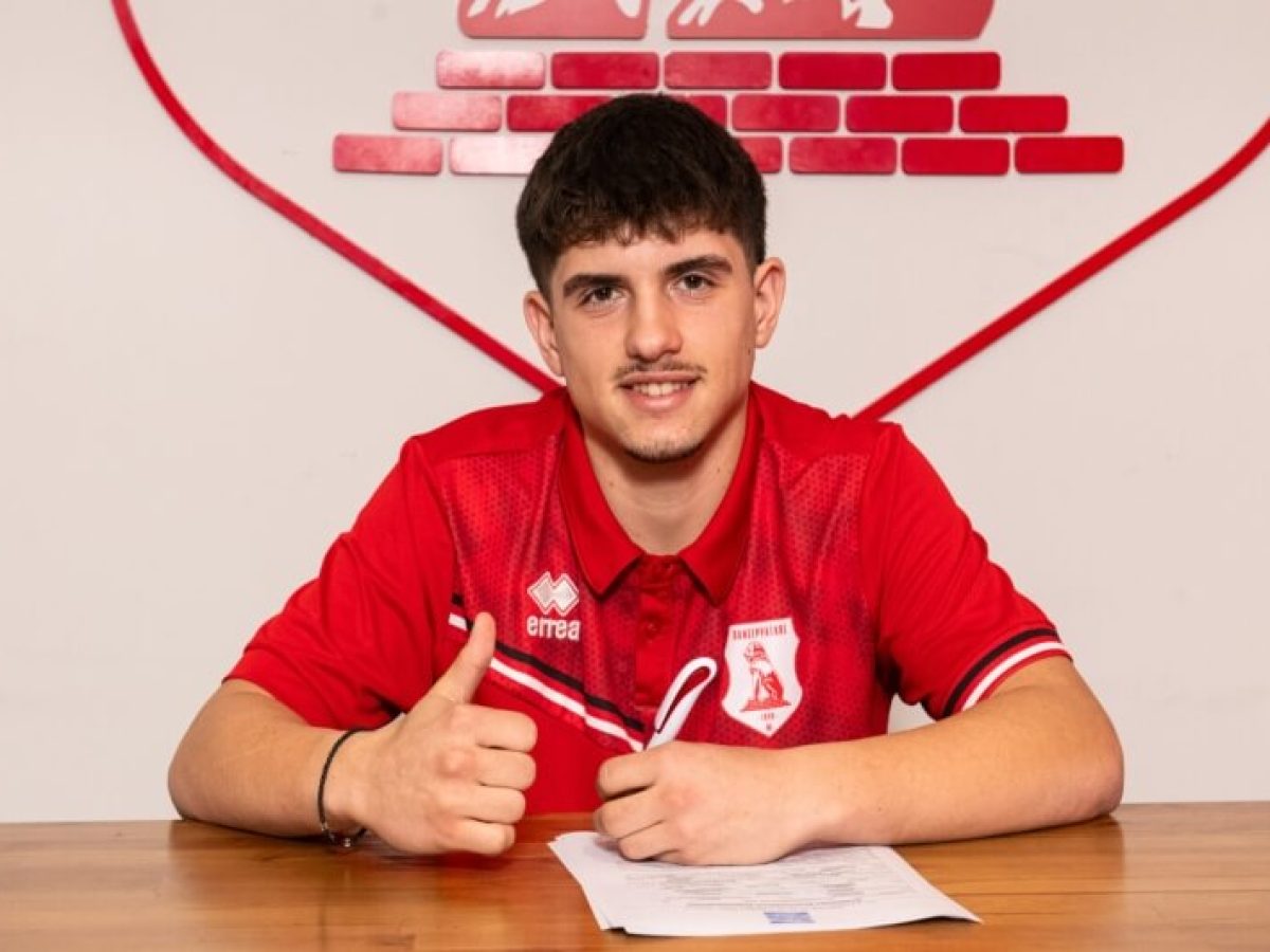 Υπέγραψε επαγγελματικό συμβόλαιο στον Πανσερραϊκό ο Κομοτηναίος Γιάννης Τσιλιγγίρης