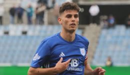 ipegrapse-sti-mavri-thiella-o