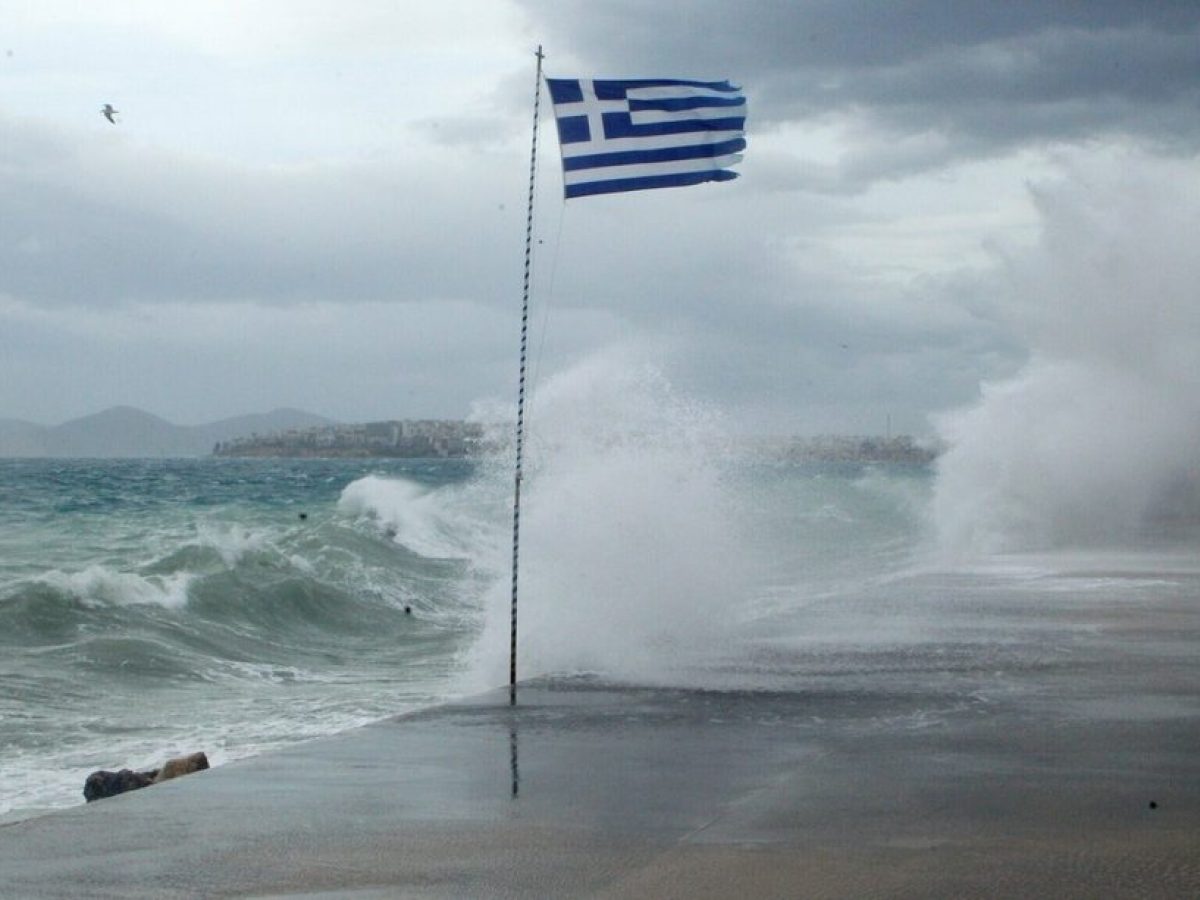 Ισχυροί άνεμοι πλήττουν τις θάλασσες της Κρήτης – Σε επιφυλακή το Κεντρικό Λιμεναρχείο Ηρακλείου