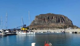 ischiri-apodosi-stous-vasikous-touristikous