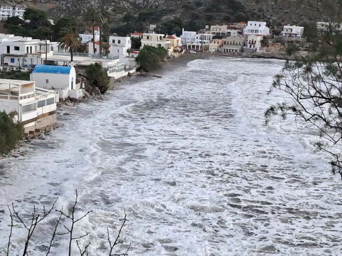 &Kappa;ά&lambda;&upsilon;&mu;&nu;&omicron;&sigmaf;: &ldquo;Ά&gamma;&rho;&iota;&alpha; &omicron;&mu;&omicron;&rho;&phi;&iota;ά&rdquo; &sigma;&tau;&alpha; &Lambda;&iota;&nu;ά&rho;&iota;&alpha; &kappa;&alpha;&iota; &tau;&omicron; &Kappa;&alpha;&nu;&tau;&omicron;ύ&nu;&iota; &alpha;&pi;ό &tau;&eta; &mu;&alpha;&nu;&iota;&alpha;&sigma;&mu;έ&nu;&eta; &theta;ά&lambda;&alpha;&sigma;&sigma;&alpha; (video)