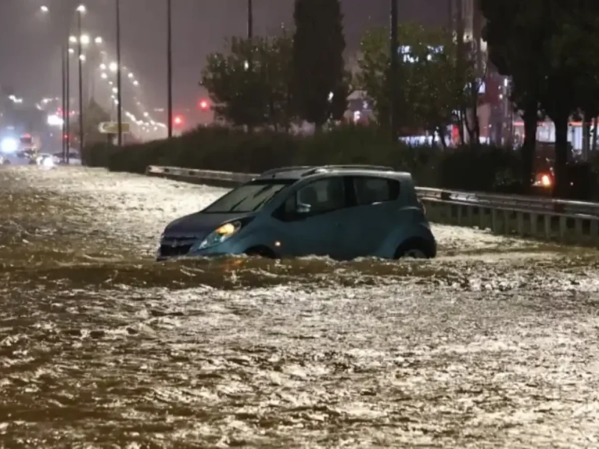 Καλλιάνος για την κακοκαιρία στην Αττική: «Σωστό το κλείσιμο των σχολείων – τα φαινόμενα άργησαν 3-4 ώρες»