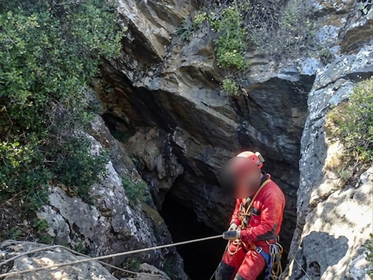 Κάρυστος: Το υπόγειο «θαύμα» με τους καταρράκτες που κόβει την ανάσα