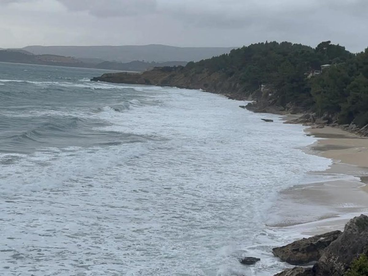 Κεφαλονιά, το νησί των αντιθέσεων: Χιόνια στον Αίνο και νοτιάς στο Αργοστόλι [εικόνες +βίντεο]