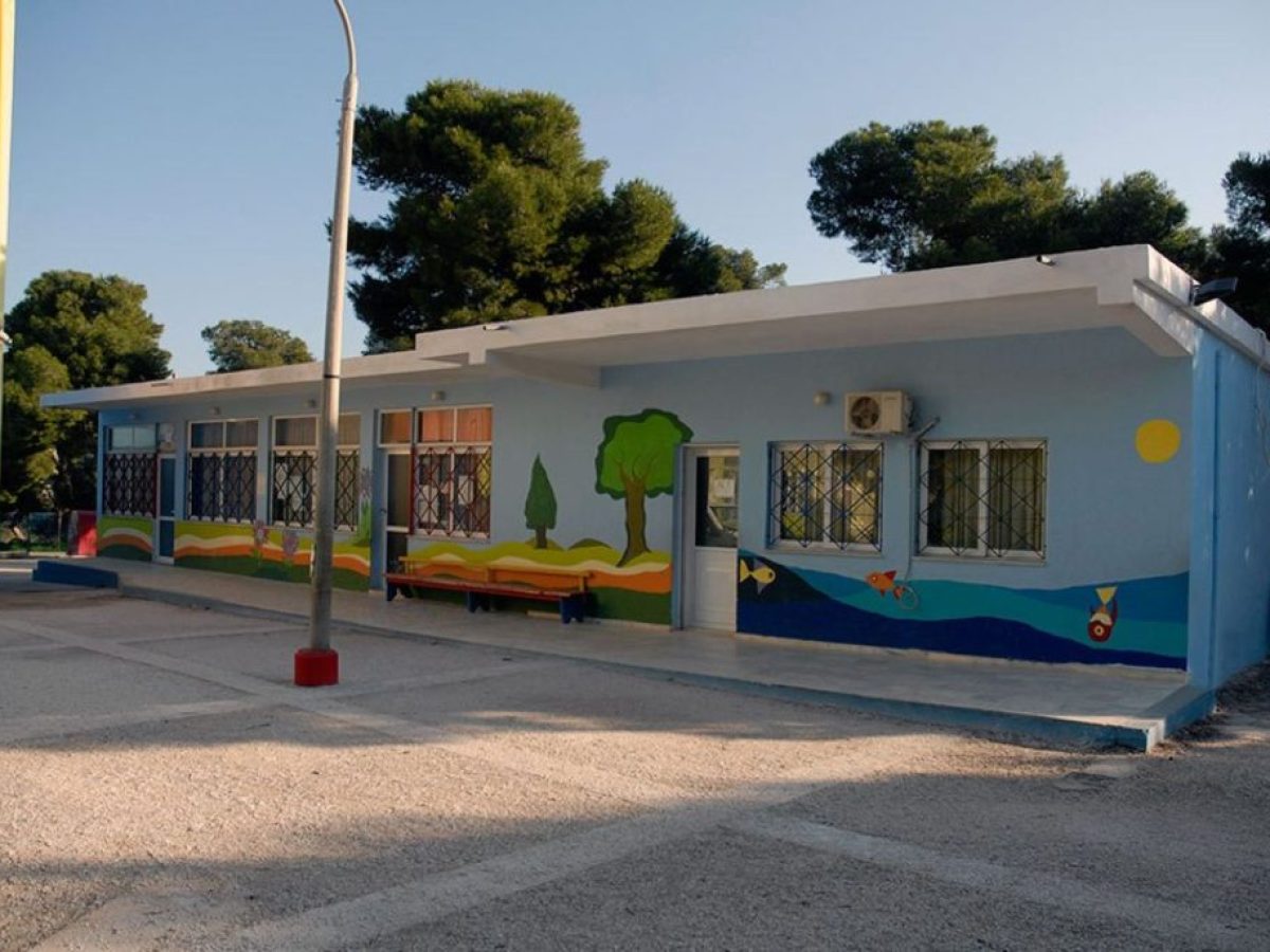 Κεραυνός προκάλεσε σοβαρές ηλεκτρολογικές βλάβες στο Δημοτικό Αγίας Μαρίνας – Κλειστό αύριο το σχολείο