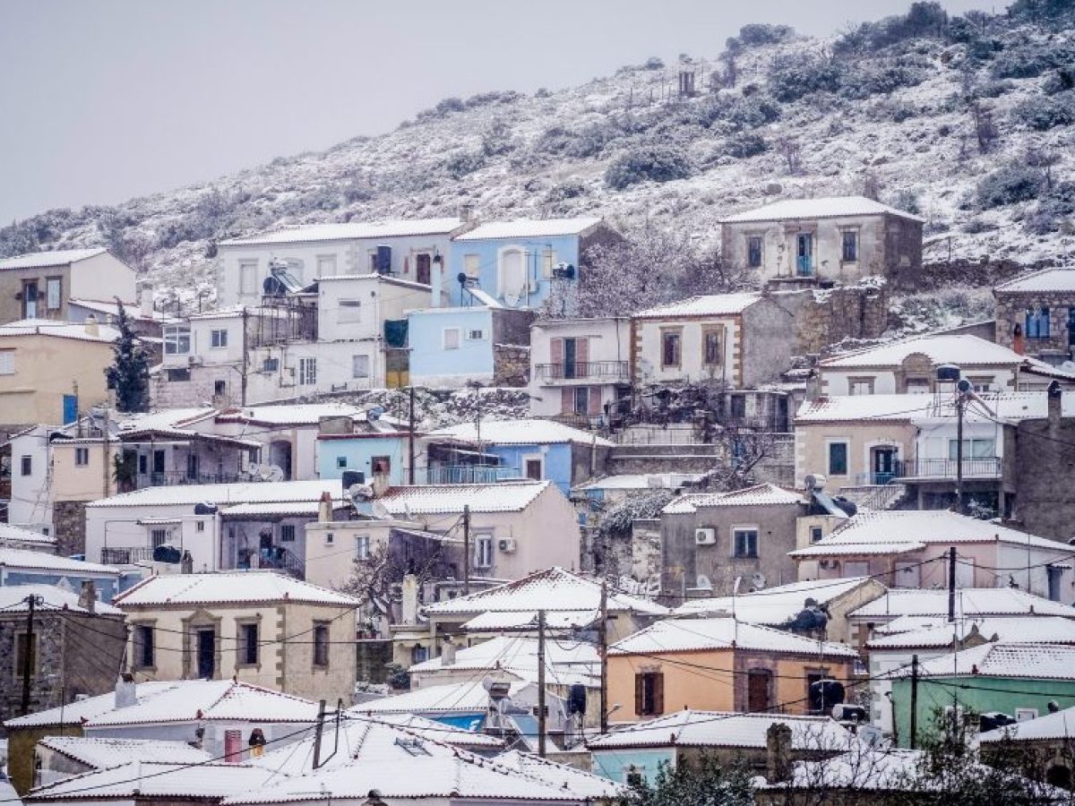 Καιρός: Η νέα βδομάδα φέρνει χιόνια και ραγδαίες καταιγίδες