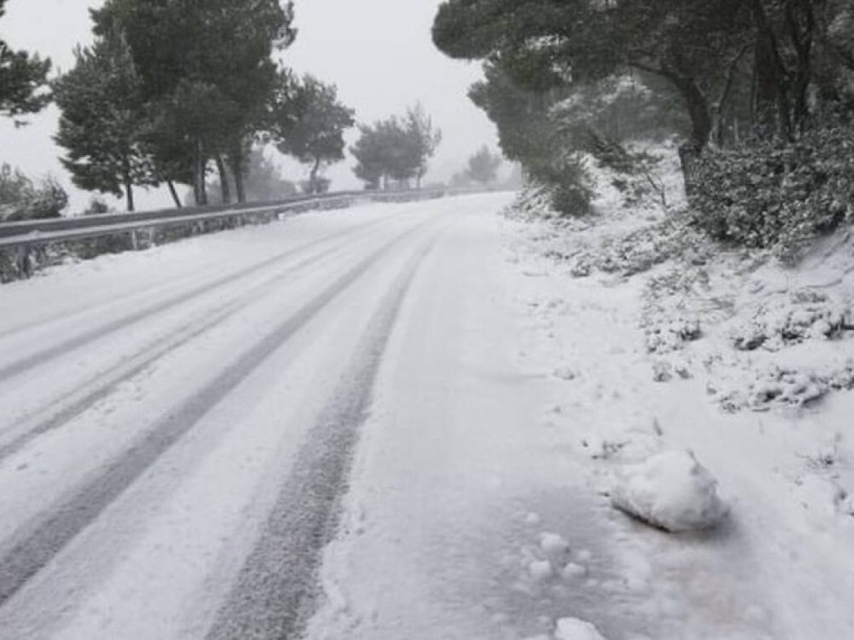 Καιρός: Στην «κατάψυξη» η Μαγνησία – Χιονόπτωση στα Χάνια Πηλίου