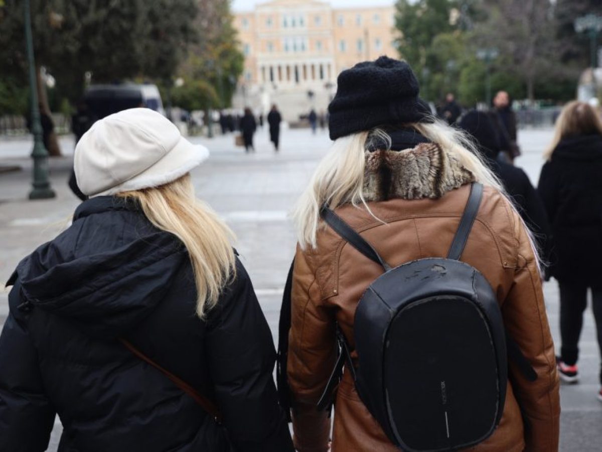 Καιρός: Στον «πάγο» η χώρα από Κυριακή έως Τρίτη- Πού αναμένονται χιόνια, τι λένε οι μετεωρολόγοι