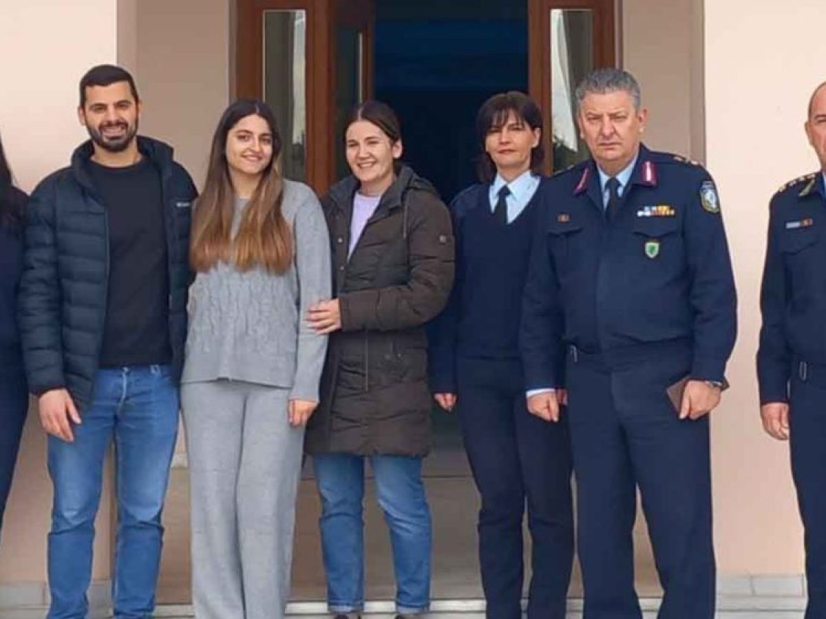 Κοινωνικές δράσεις της Αστυνομίας στο πλαίσιο των Χριστουγέννων και του νέου έτους (φωτο)